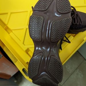 Steve Madden Women's Maxima Sneakers Burgundy size